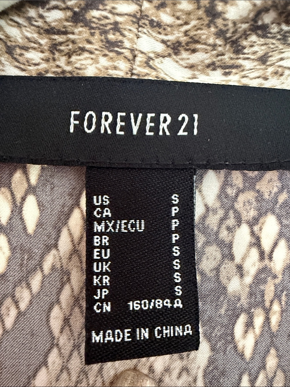 Forever 21 Taupe and Black Snake-Print Duster - Picture 2 of 6